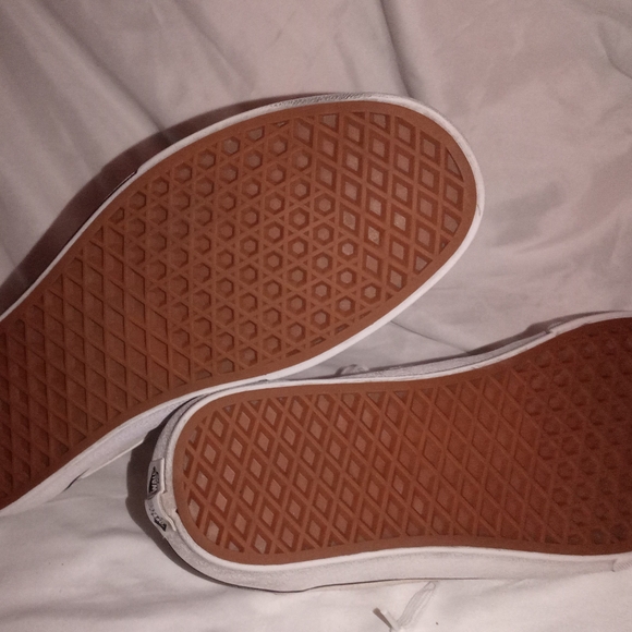 Vans Cream and Leopard Print Women's Sneakers. Need Some Cleaning But In Great S - Picture 7 of 13